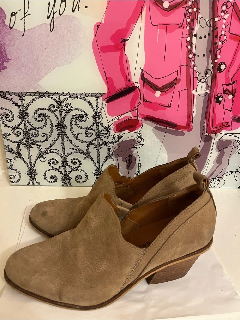 Lucky Brand Vennia Taupe Suede Ankle Boots Size 8M